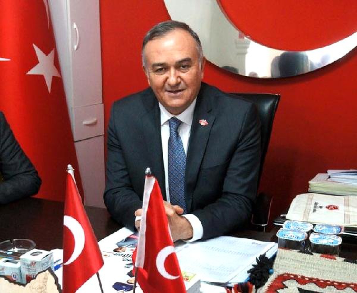MHP\'li Akçay: Geleceği Göremeyen Siyasetçi Kör Siyasetçidir