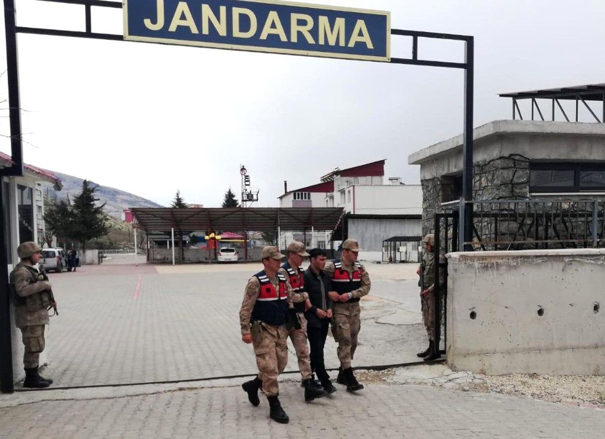 PKK\'nın Silah Tedarikçisi Yakalandı