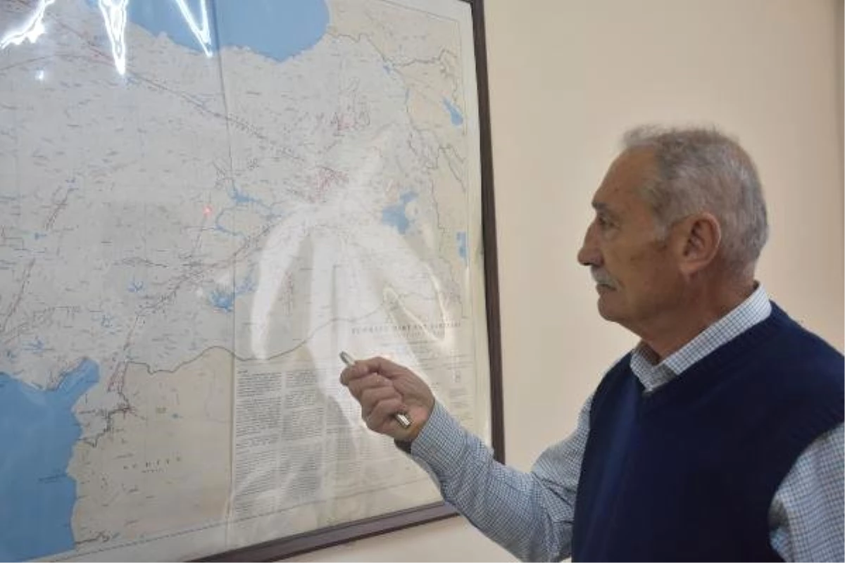 Prof. Dr. Önal: Malatya\'daki Depremler Öncü Gibi Görünüyor