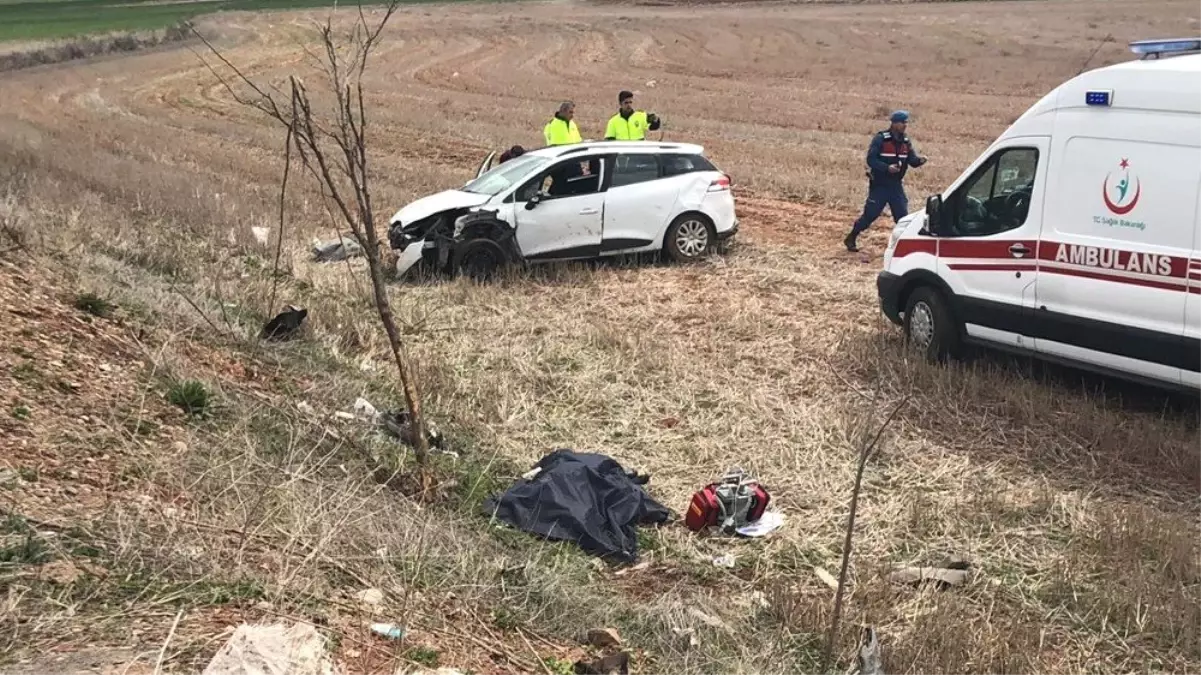 Trafik Kazasında Bir Aile Yok Oluyordu