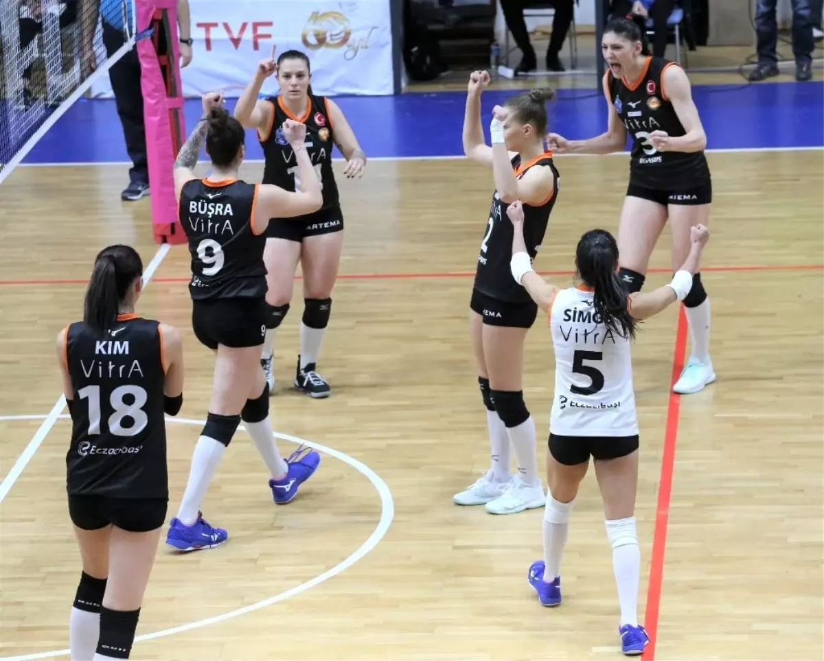 Vakıfbank, Sultanlar Ligi\'nde Yarı Finalde