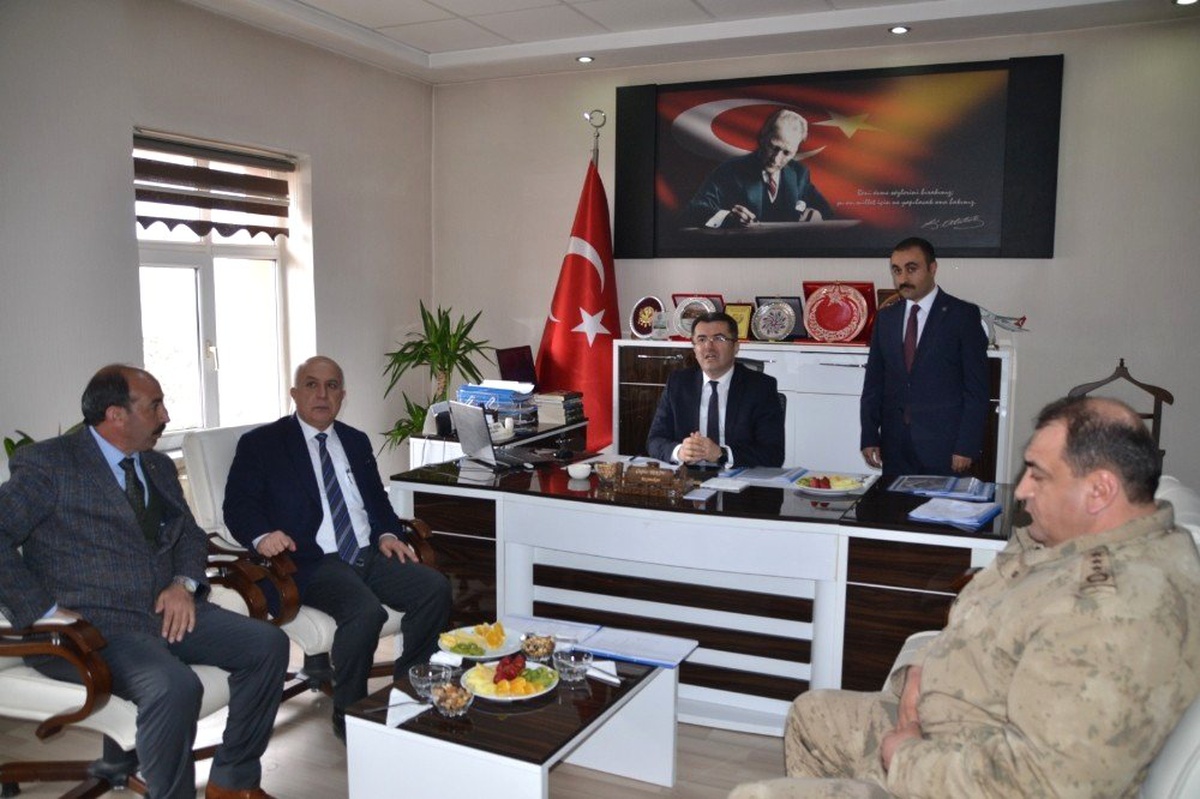 Vali Memiş Şenkaya\'da İncelemelerde Bulundu