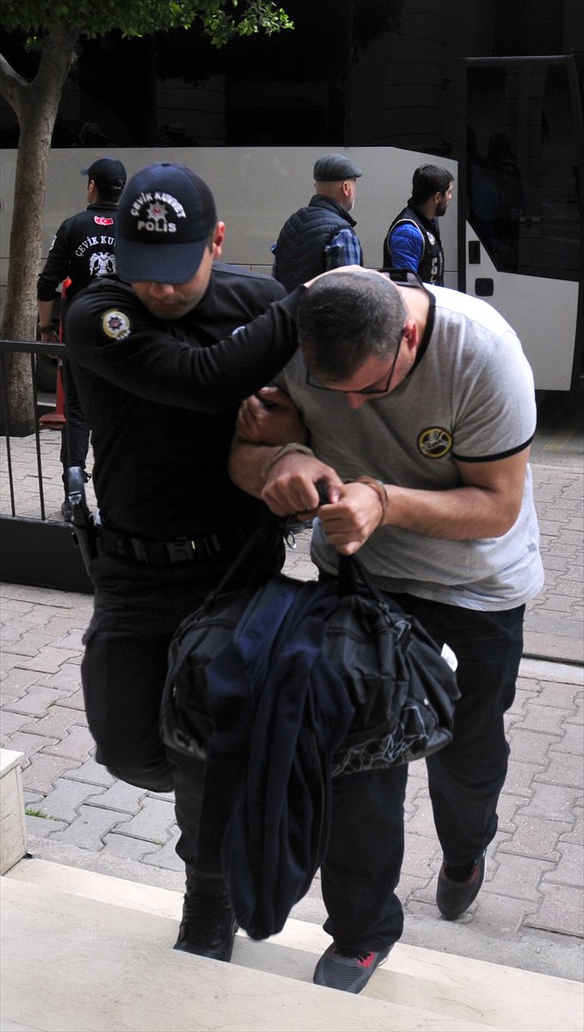 Adana Merkezli 34 İldeki Fetö/pdy Operasyonu