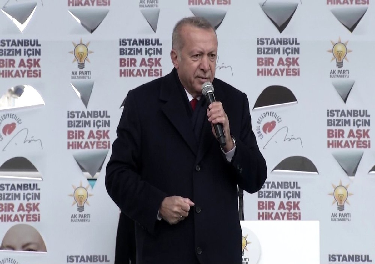 Ayasofya\'yı Tekrar İsim Olarak Müzeden Camiye Çevireceğiz"