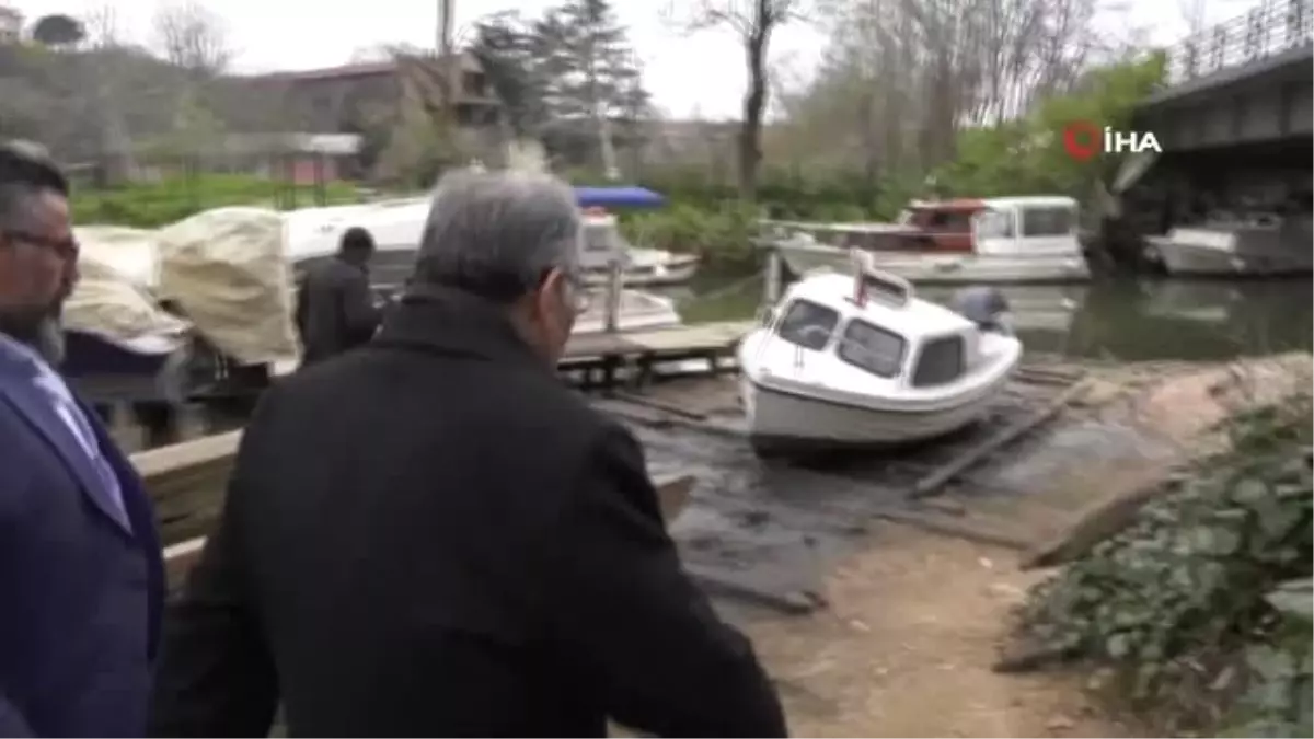 Beykoz Adayı Murat Aydın, Göksu\'da Tekneye Binip Derede Canlı Yayın Yaptı