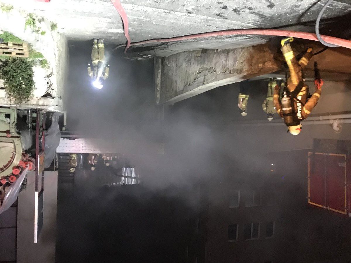 Beylikdüzü\'nde Plastik Fabrikasında Yangın