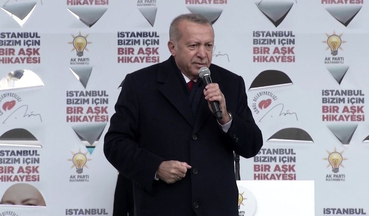 Cumhurbaşkanı Erdoğan: "Ayasofya\'yı Seçimden Sonra Tekrar İsim Olarak Müzeden Camiye Çevireceğiz"