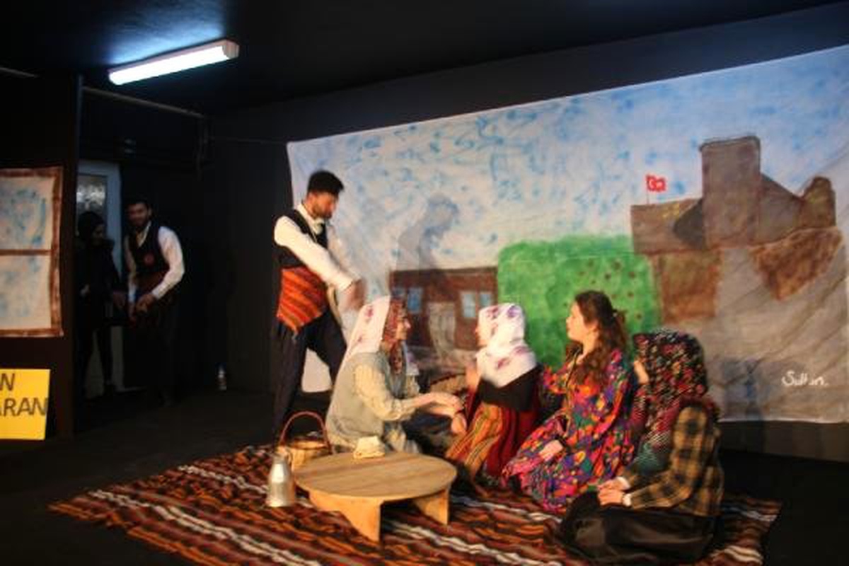Küçük Sahne Tiyatrosu\' Erzurum\'da Yaşayacak