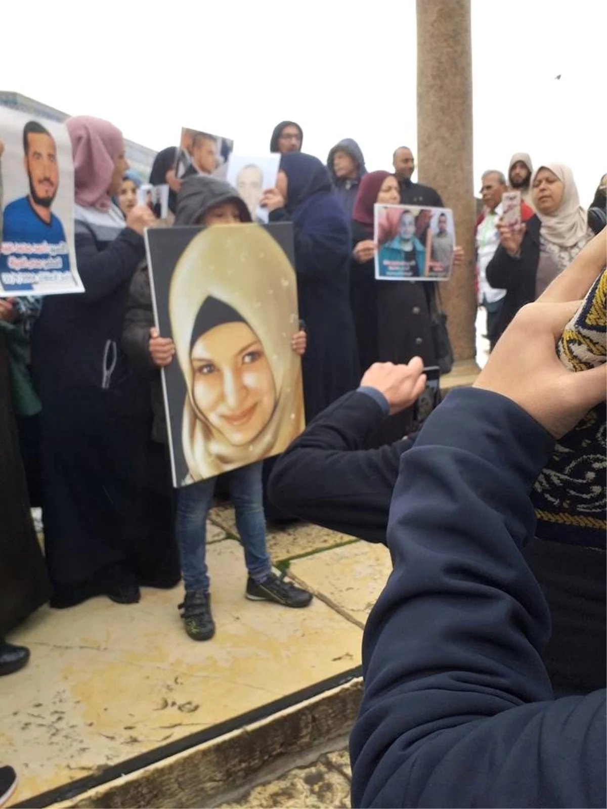 Mescidi Aksa\'da Filistinli Tutuklulara Destek Gösterisi