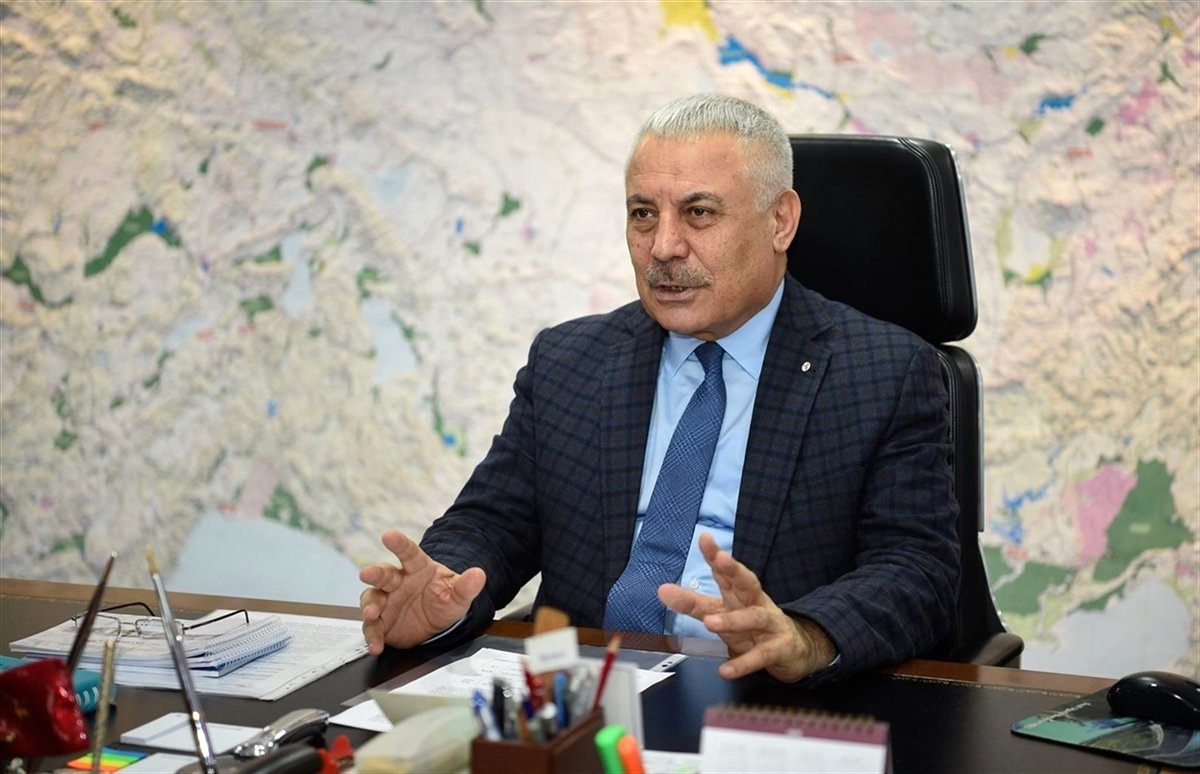 Toplam 17 Bin 320 Dekar Zirai Araziyi Sulamaya Açtık"