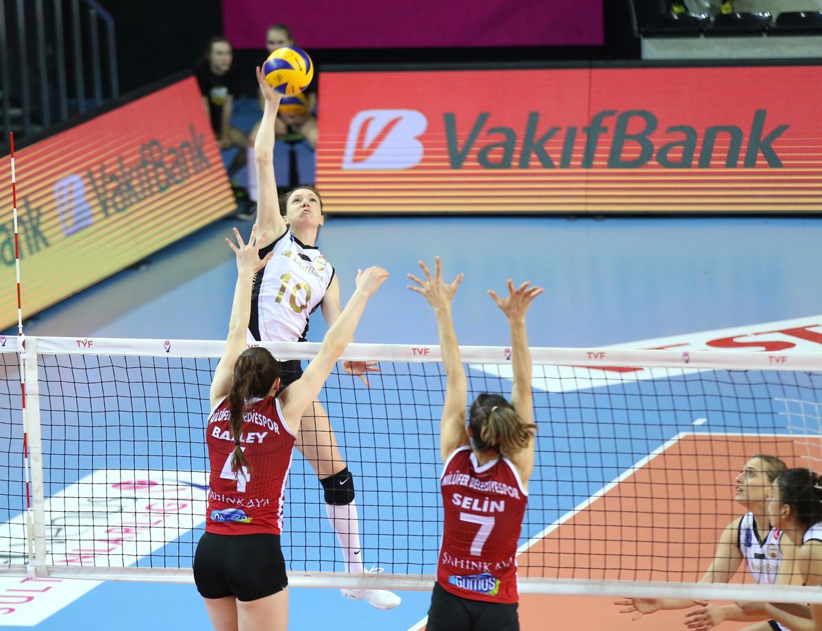 Vakıfbank, Sultanlar Ligi\'nde Yarı Finalde