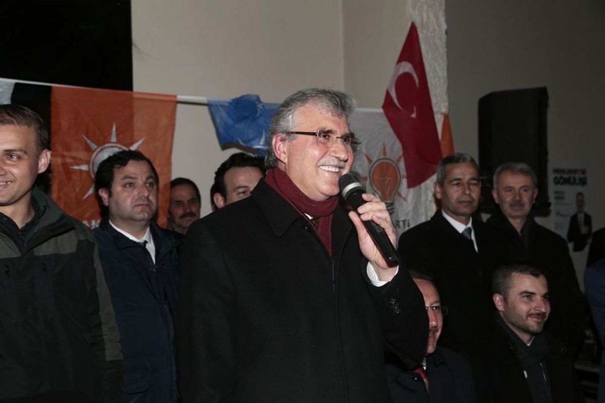 Yüce, Sakarya Ağasar Şalpazarlılar Derneği Üyeleriyle Bir Araya Geldi