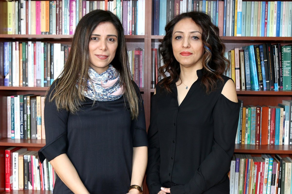 Akne Hastaları Şifayı Sosyal Medyada Arıyor"