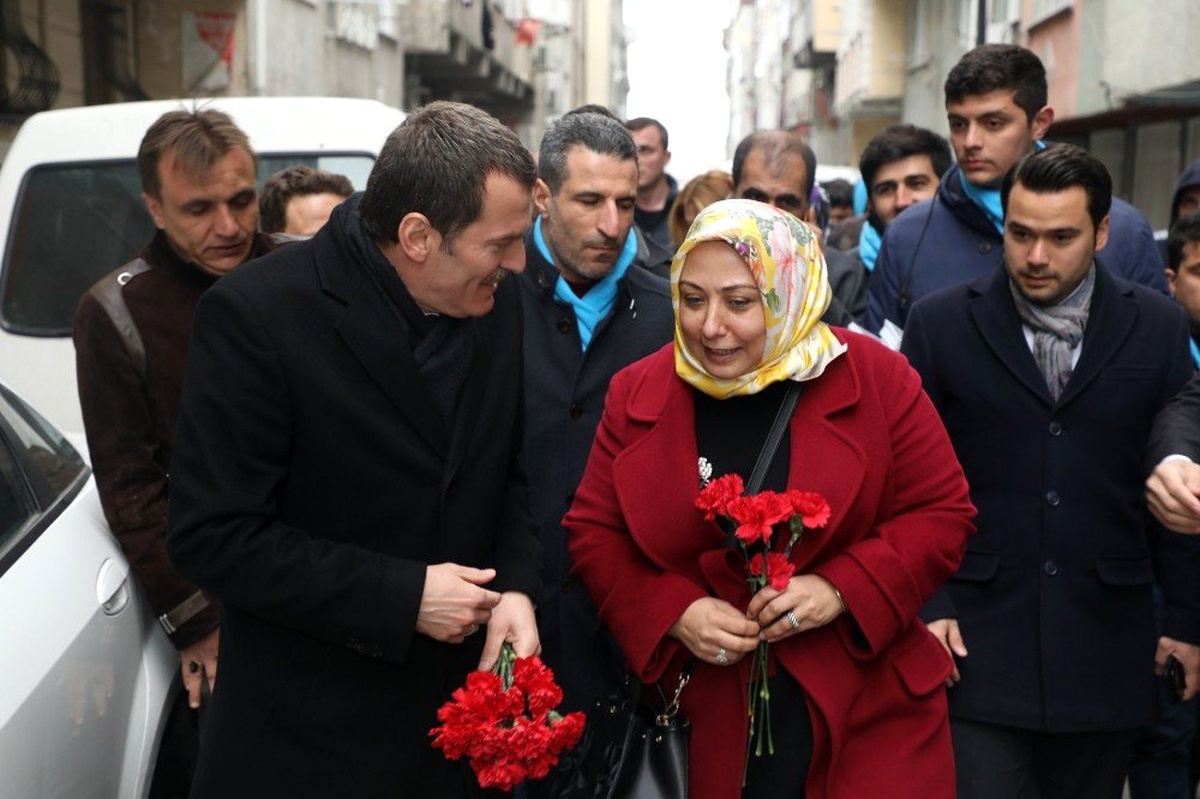 Arısoy, Zeytinburnu\'nda Adım Atılmadık Sokak Bırakmadı