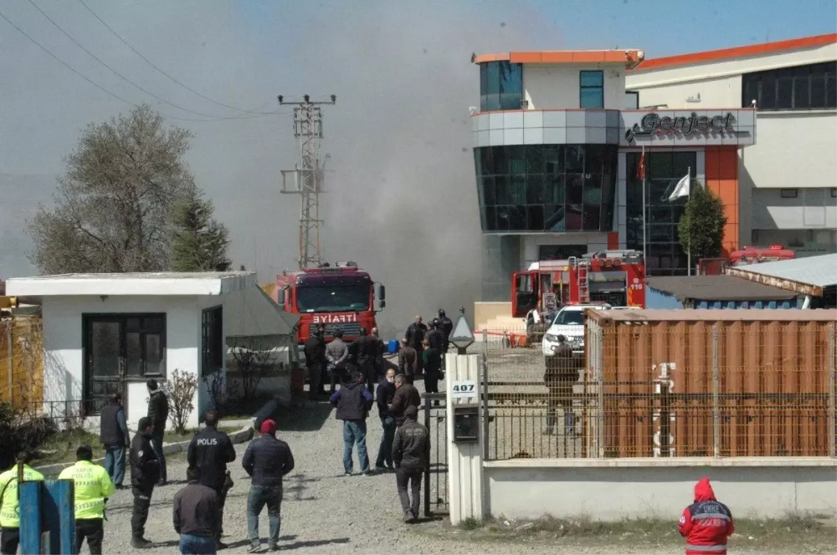 Başkent\'te Fabrika Yangını