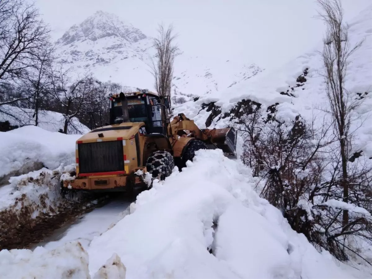 Hakkari\'de 19 Yerleşim Yeri Kapandı