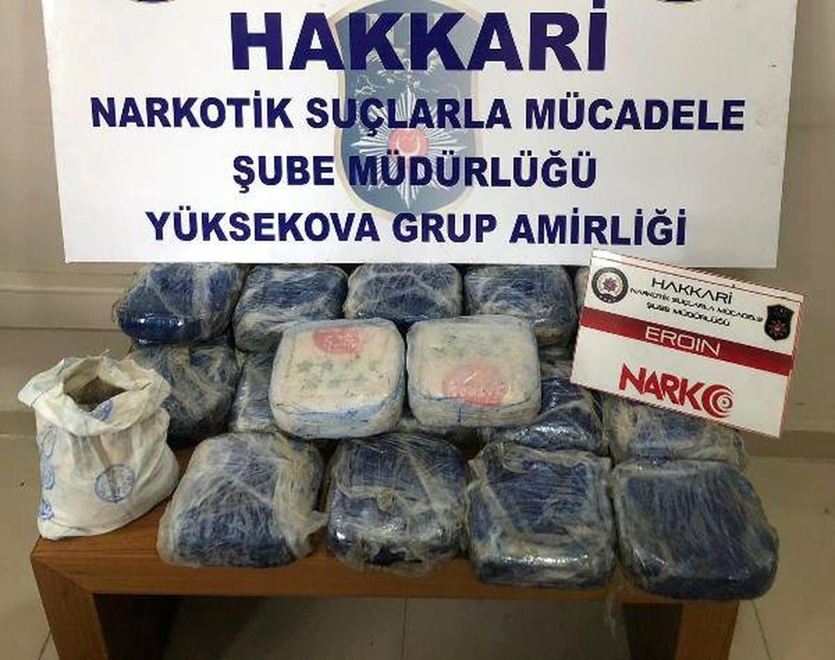 Hakkari\'de 25 Kilo Eroin Ele Geçirildi