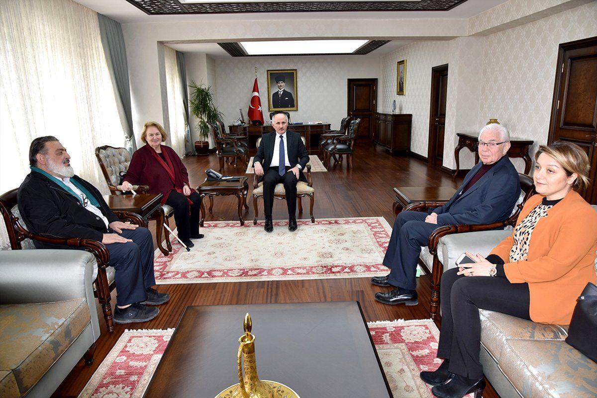 Karaman\'dan Konya\'ya Sevgi ve Barış Yürüyüşü