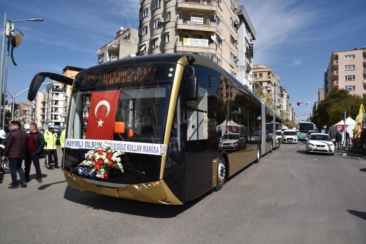 Manisa\'ya 25 Metrelik Otobüs