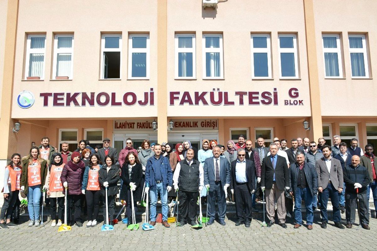 Temiz Bir Gelecek İçin Farkındalık Oluşturmaya Devam Ediyorlar