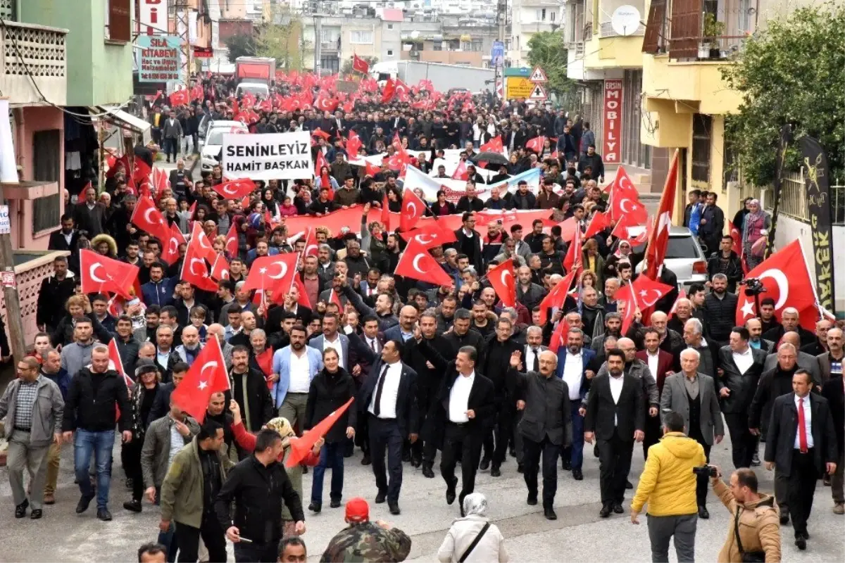 Toroslar\'da Cumhur İttifakı Adayları Son Yürüyüşlerini Yaptı