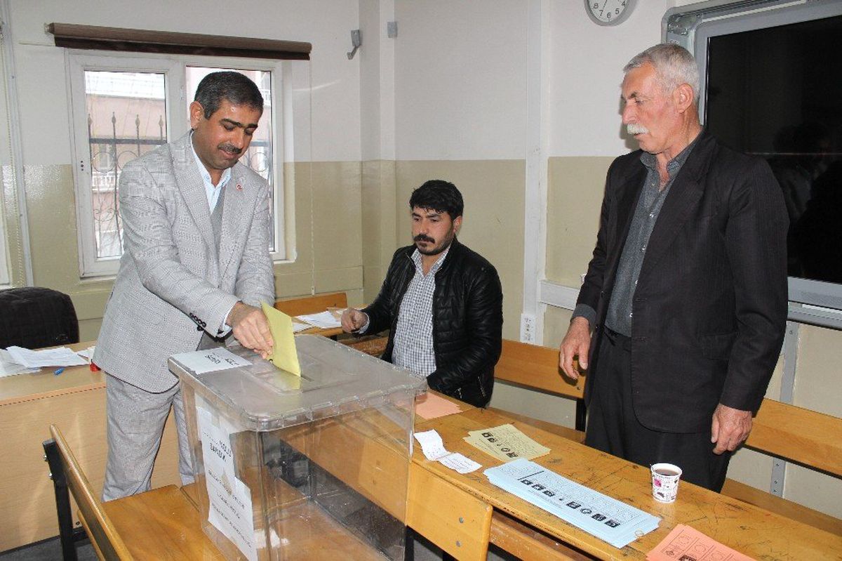 Adıyaman\'da Oy Verme İşlemi Başladı