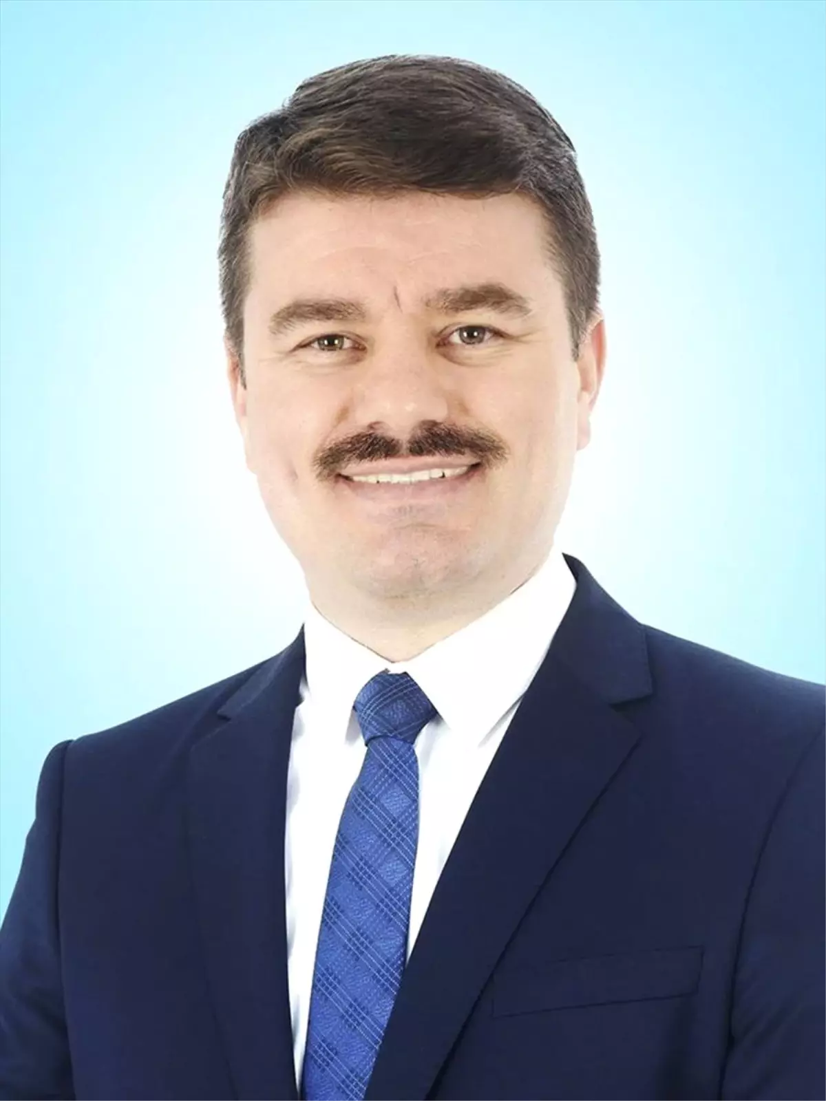 Aksaray Belediye Başkanlığını Kesin Olmayan Sonuçlara Göre, AK Parti Adayı Evren Dinçer Kazandı.