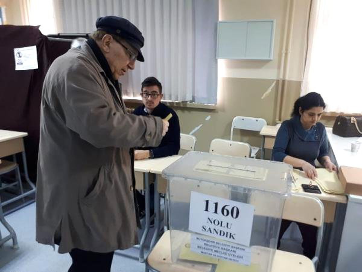 Ankara\'da Oy Kullanma İşlemi Başladı