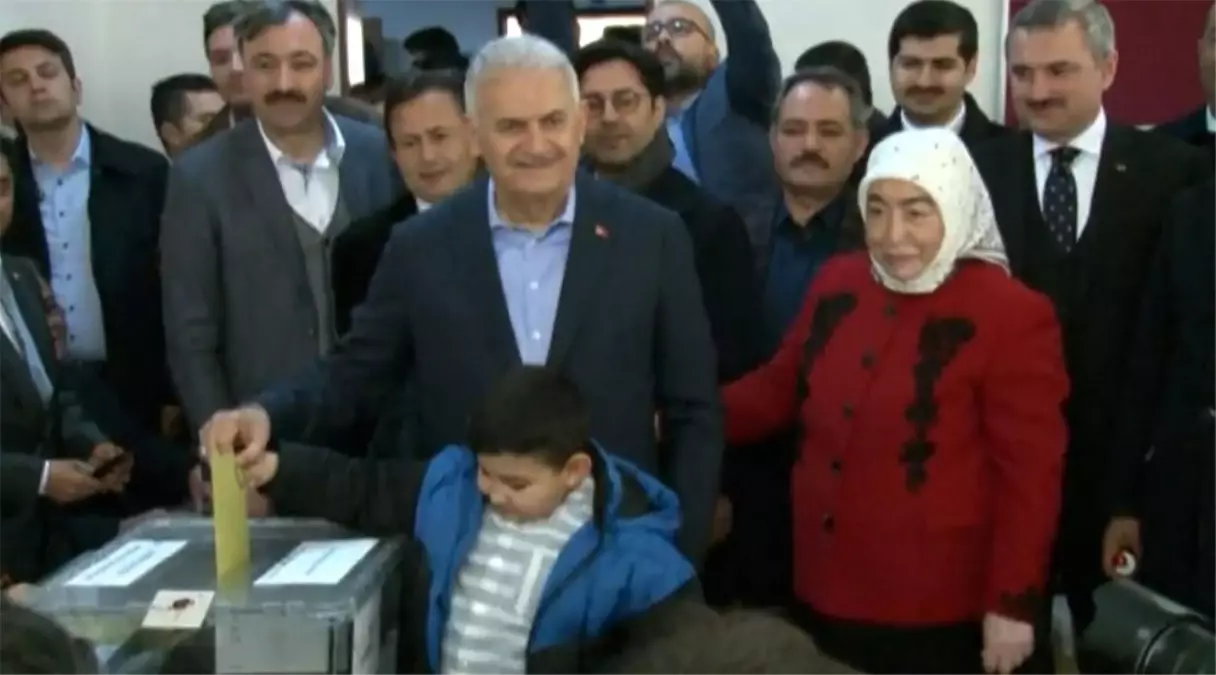 Binali Yıldırım Oyunu Kullandı