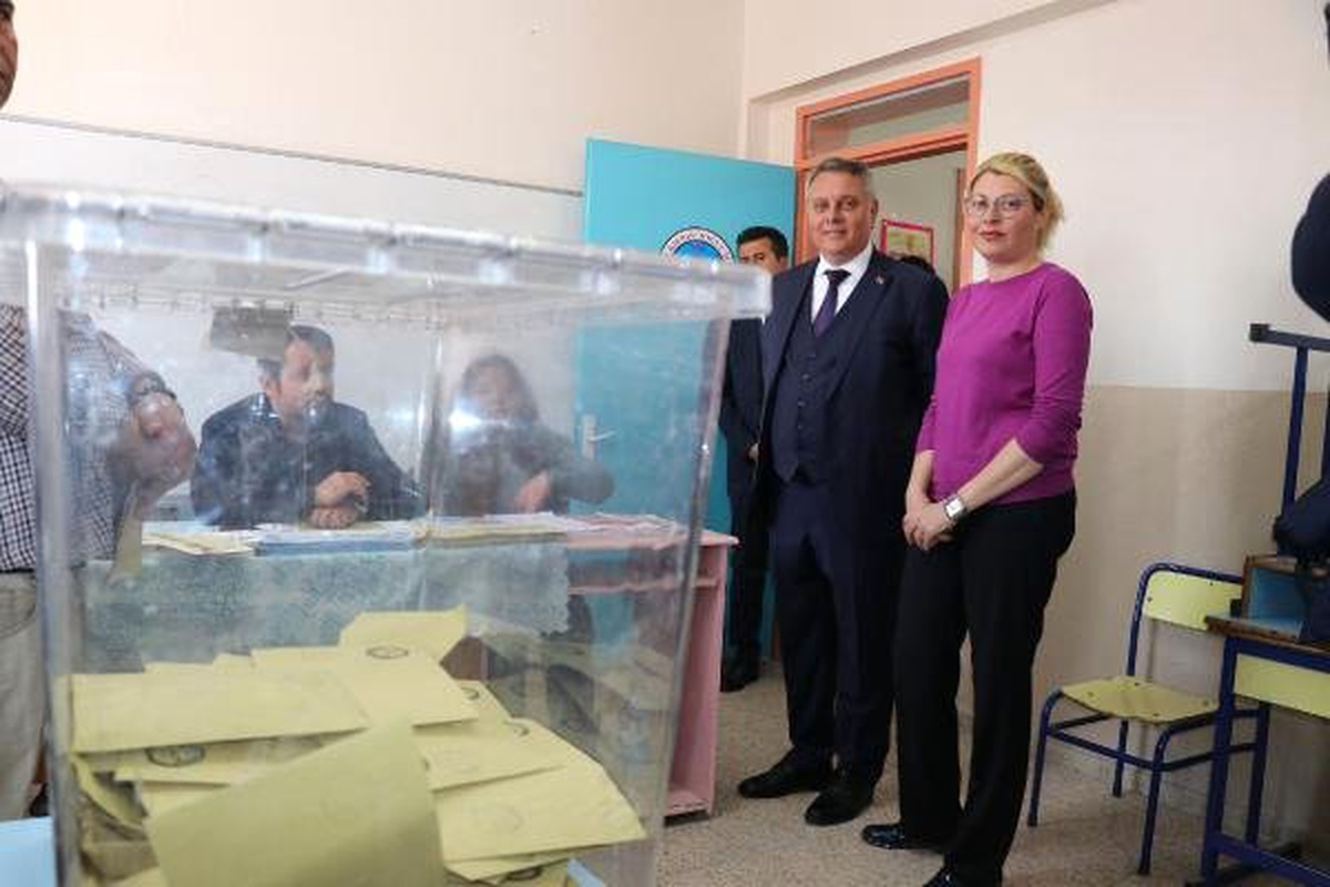 Denizli Büyükşehir Adayı Ümit Bahtiyar Oyunu Kullandı