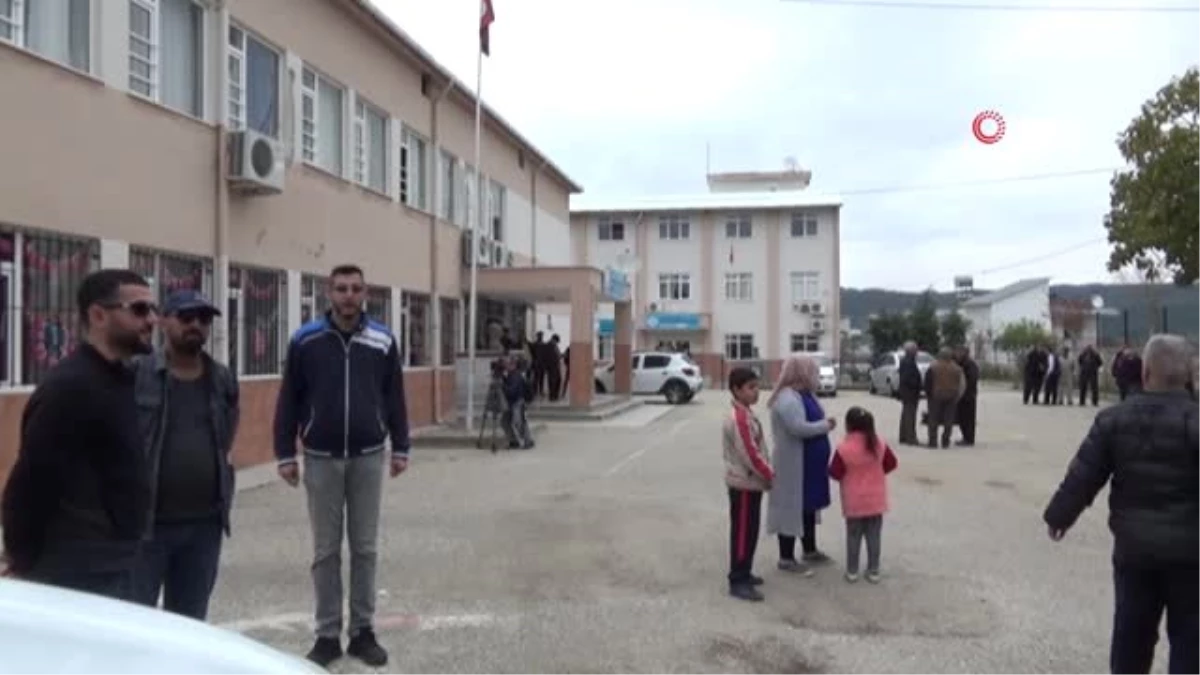 Dışişleri Bakanı Çavuşoğlu Oyunu Alanya\'da Kullandı