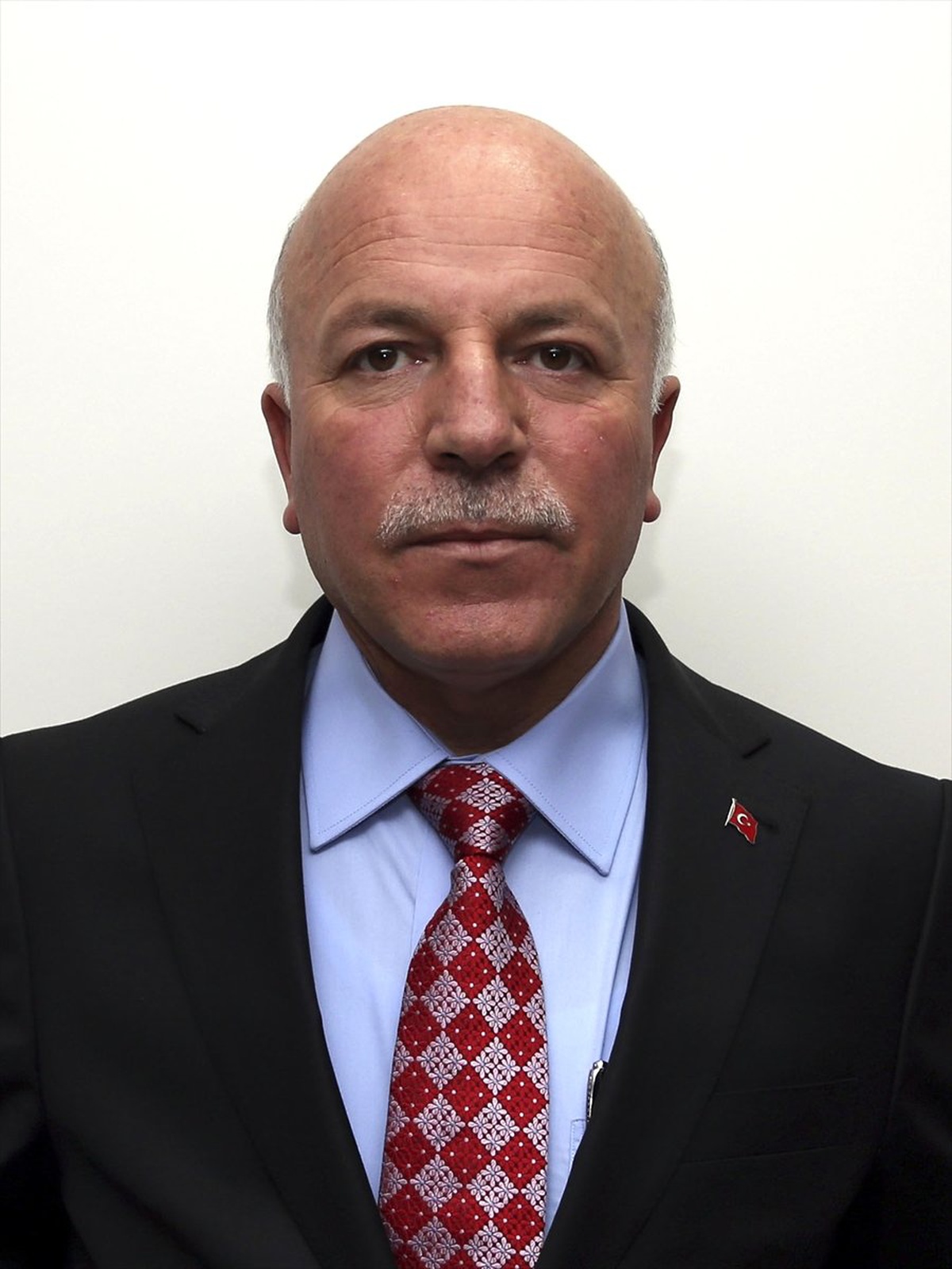 Erzurum Büyükşehir Belediye Başkanlığını Kesin Olmayan Sonuçlara Göre, AK Parti Adayı Mehmet Sekmen...