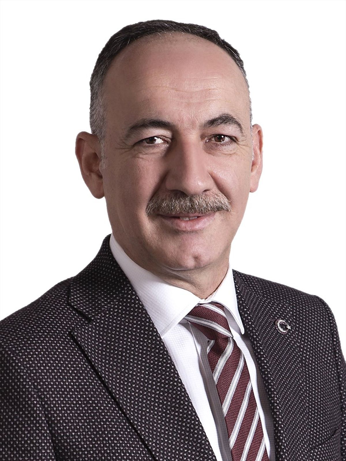 Kırıkkale Belediye Başkanlığını Kesin Olmayan Sonuçlara Göre, AK Parti Adayı Mehmet Saygılı Kazandı.