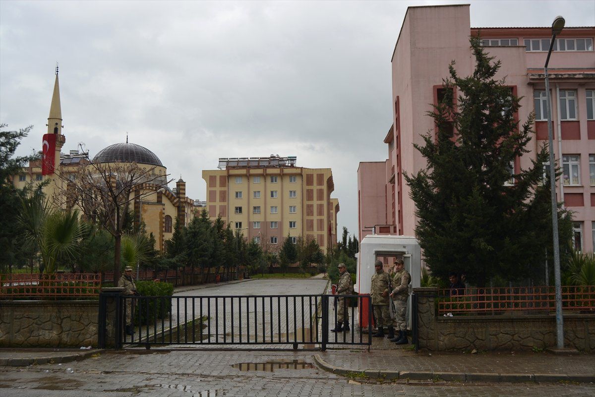 Oy Kullandığı Okulda Hayatını Kaybetti