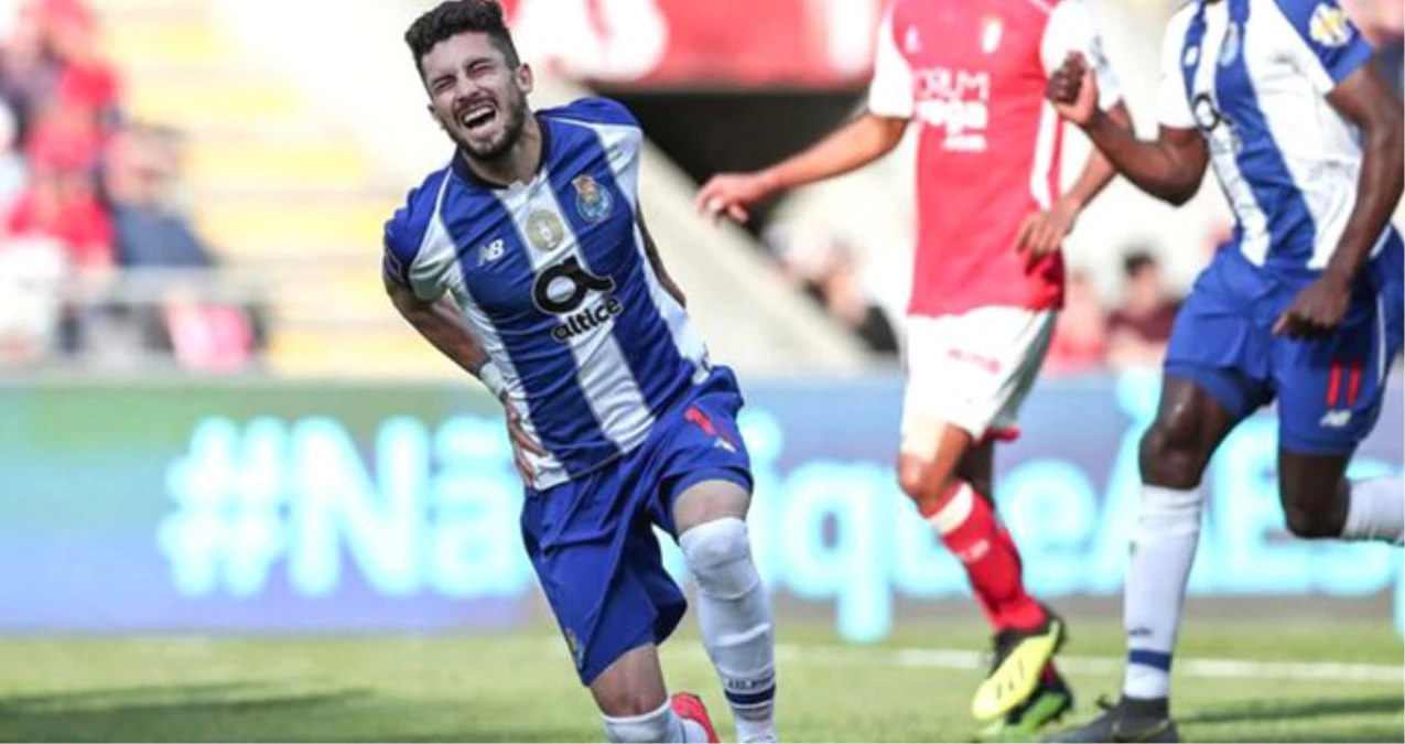 Porto\'nun Yıldızı Alex Telles, Penaltı Atarken Sakatlandı!
