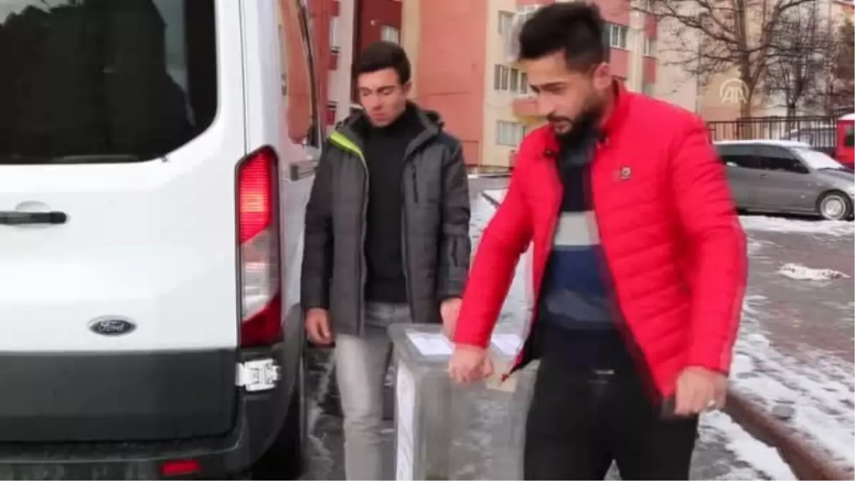 Seyyar Sandık Hasta ve Engelli Seçmenin Ayağına Gitti