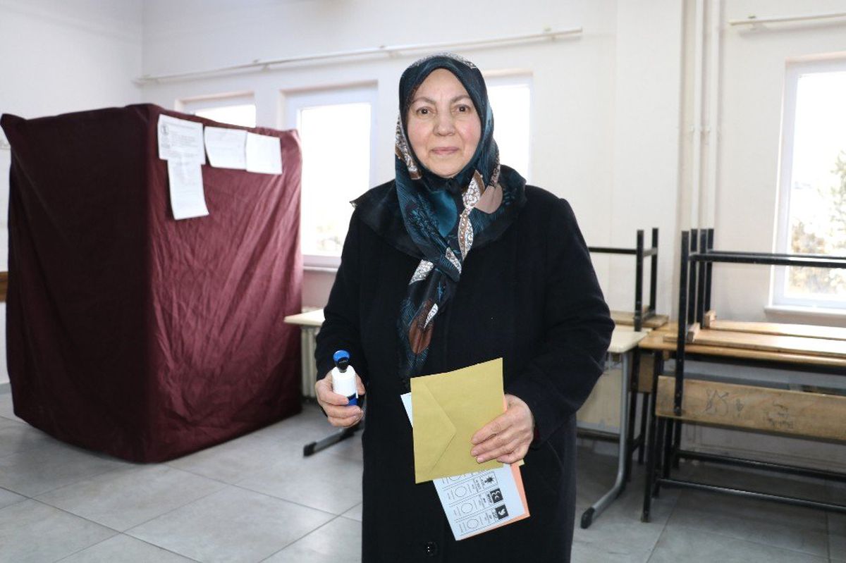 Sivas\'ta Oy Verme İşlemi Başladı