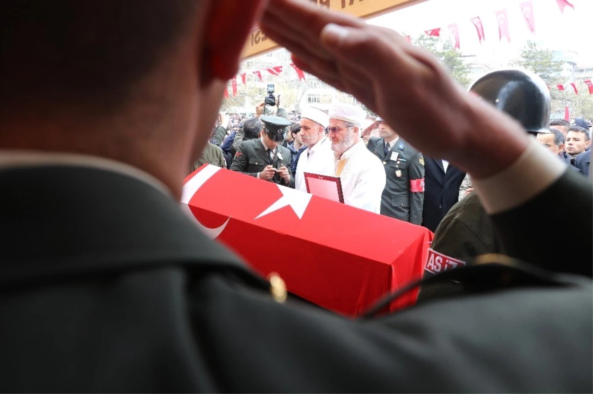 Aksaraylı Şehit Tekbirlerle Son Yolculuğuna Uğurlandı