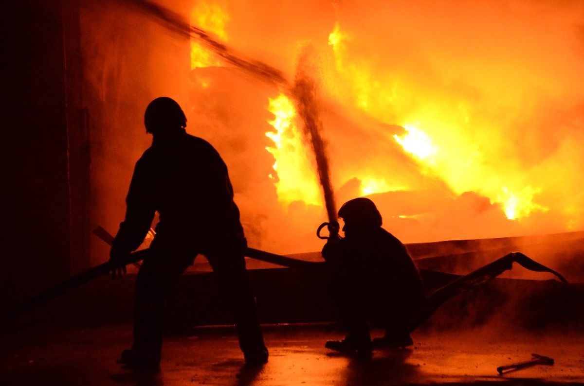 Çin\'de Orman Yangını: 26 İtfaiyeci Öldü