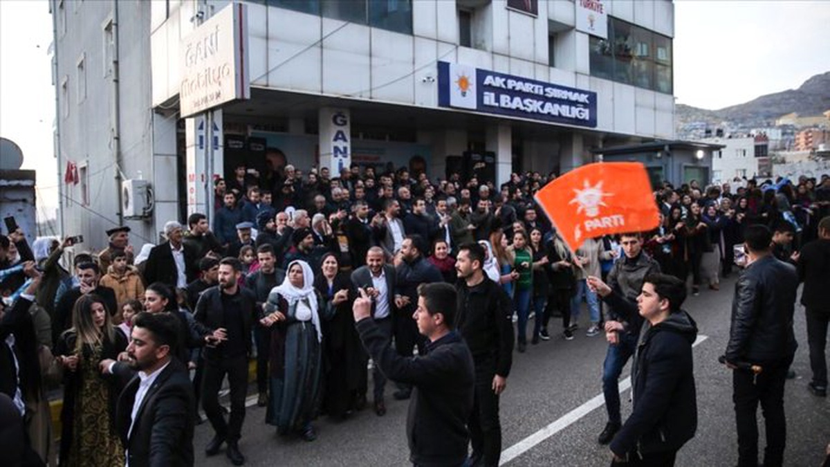 Kayyum atanan belediyelerde AK Parti farkı