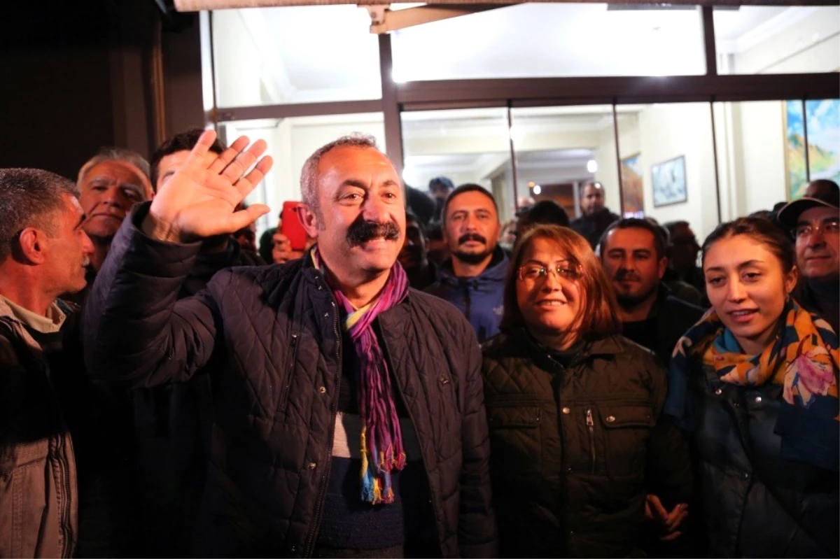 Komünist Başkan Tunceli\'yi, AK Parti 2 İlçeyi Kazandı
