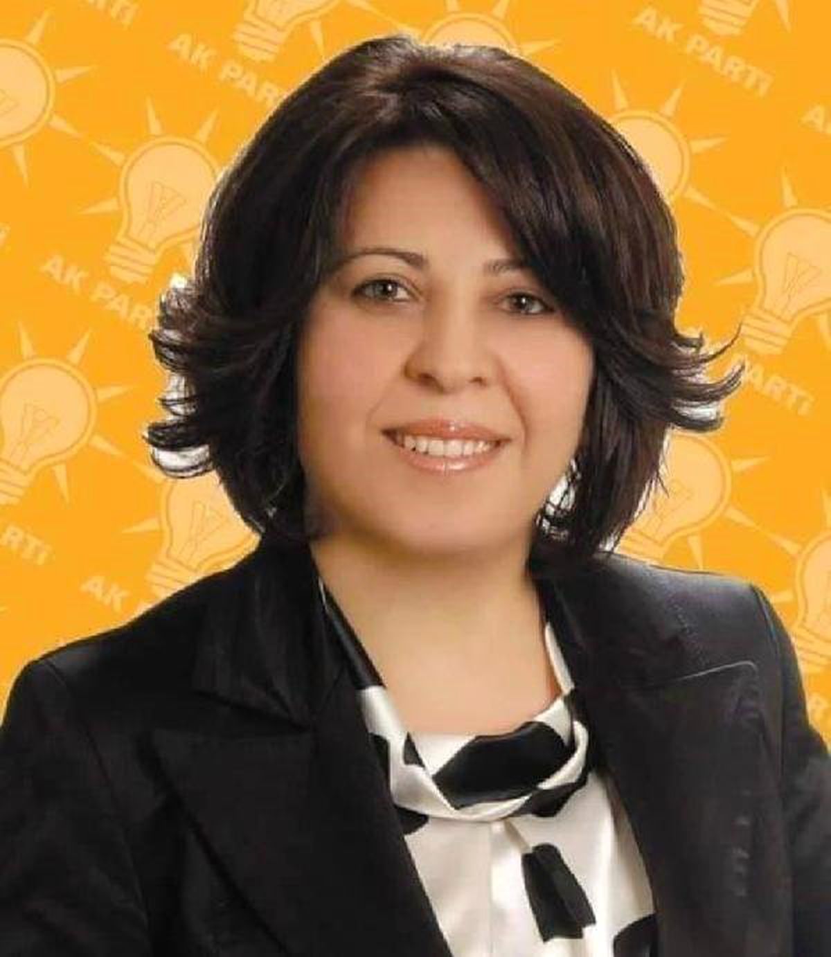 Ladik\'in İlk Kadın Belediye Başkanı