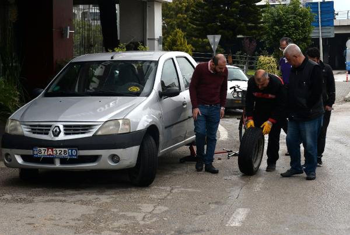 Otel Müşterilerinin Araç Lastiklerini Kestiler