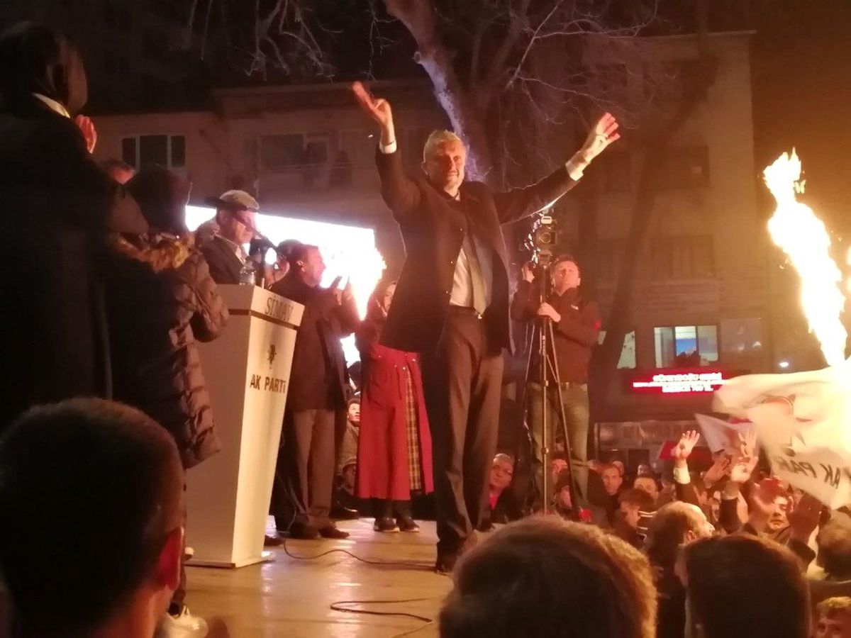 Simav Belediyesi Avukat Adil Biçer\'e Emanet