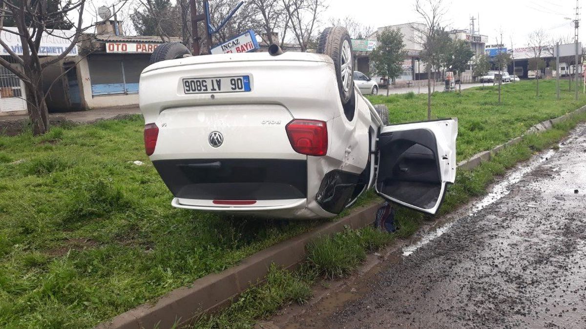 Siverek\'te 2 Ayrı Trafik Kazasında 4 Kişi Yaralandı