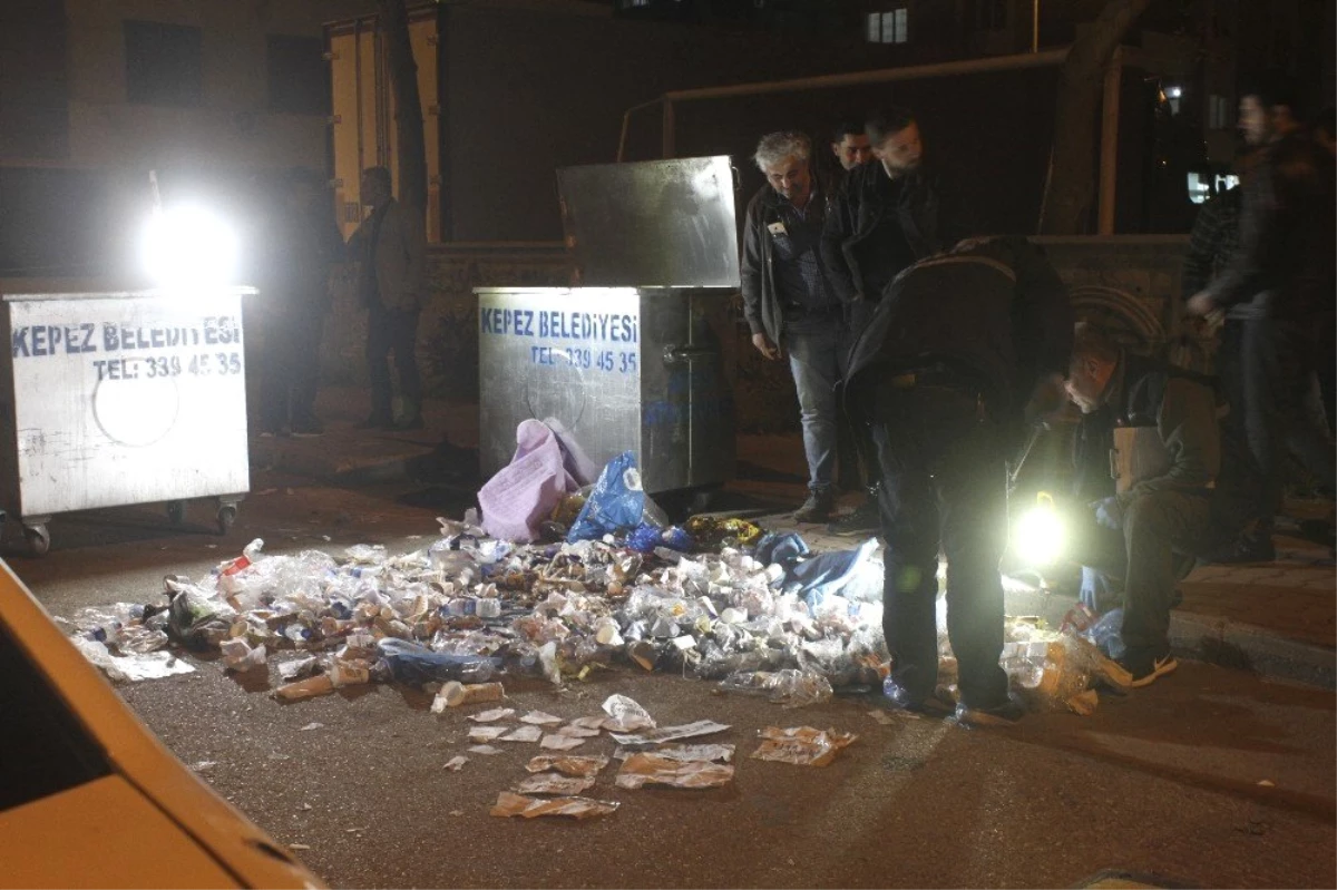 Antalya\'da Çöp Konteynerinden Mühürlü Oy Pusulası Çıktı