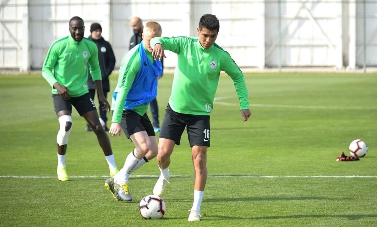 Atiker Konyaspor, M. Başakşehir Hazırlıklarını Sürdürdü