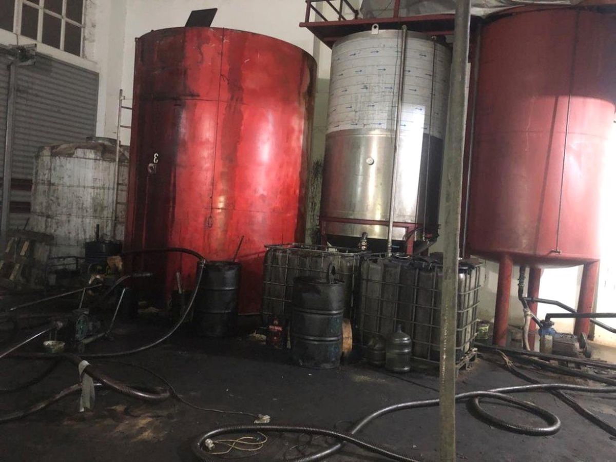 Aydın\'da 14 Bin Litre Kaçak Akaryakıt Ele Geçirildi
