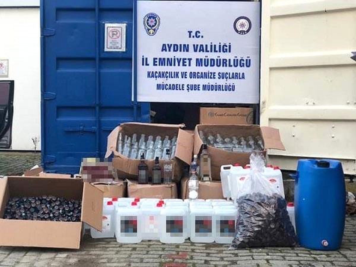 Aydın ve İzmir\'de Sahte İçki Operasyonu: 3 Gözaltı