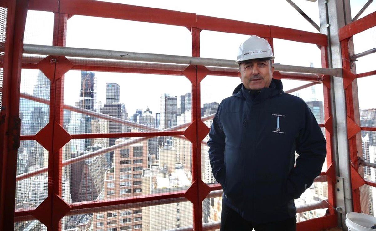 Bakan Çavuşoğlu New York\'ta Türkevi Binasını Ziyaret Etti